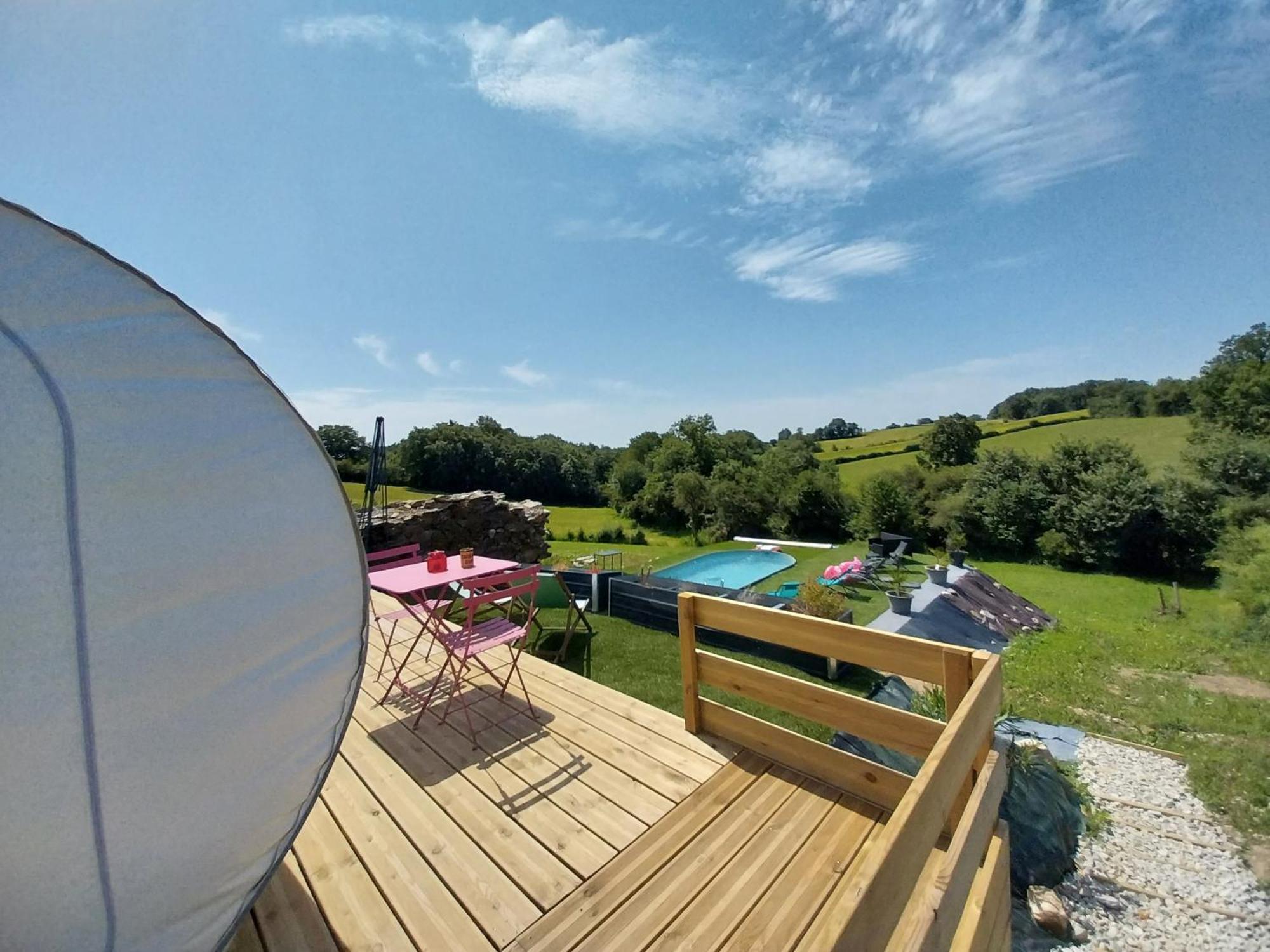 La Bubble Hotell La Salvetat-Peyrales Eksteriør bilde